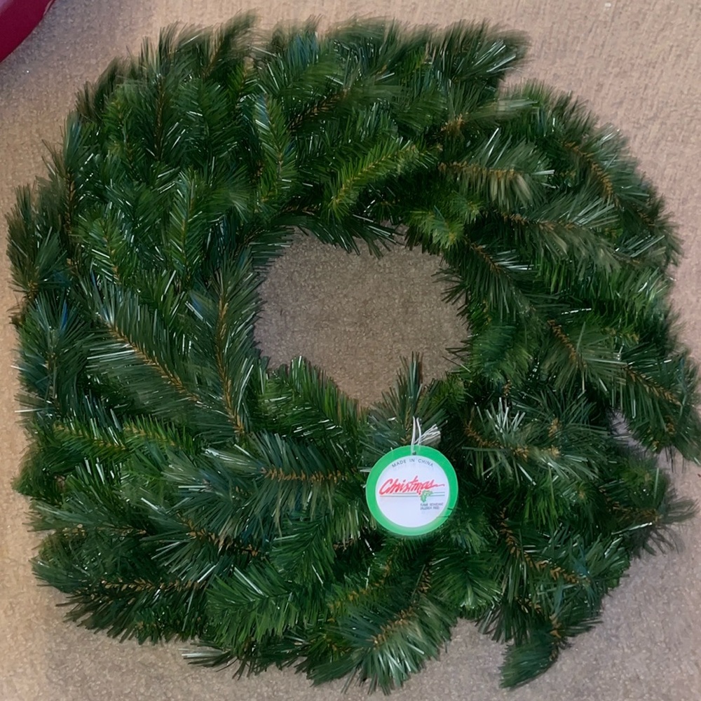 28” Artificial Wreath